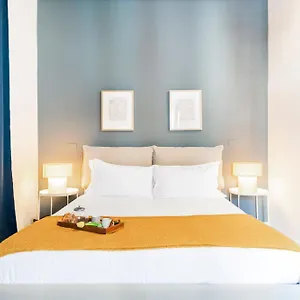 https://the-magnificent-apartment.it-lombardy.com