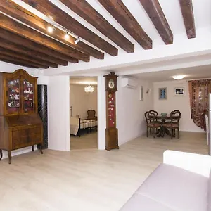 https://ca-alberto-apartments.hotelinveneto.com